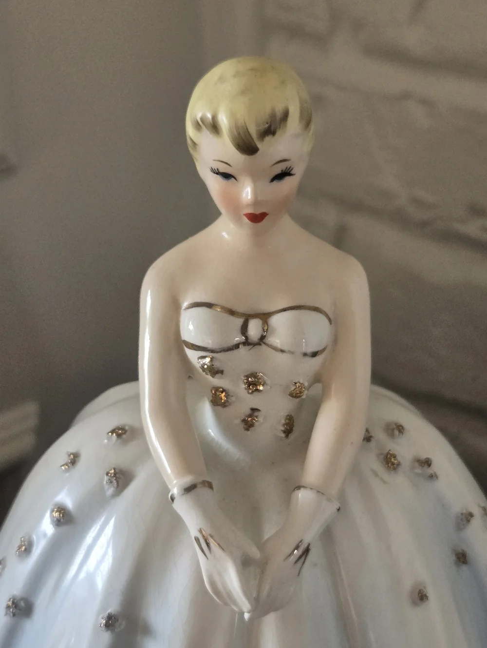 Vtg 50s Porcelain Ceramic Makeup Figurine/Storage, Brush,Jewelry